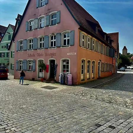 Modernes Design-apartment In Bester Altstadtlage Fuer Bis Zu 6 Personen * Dinkelsbühl