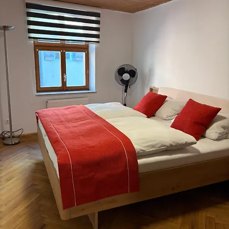 Modernes Design-apartment In Bester Altstadtlage Fuer Bis Zu 6 Personen 아파트 *