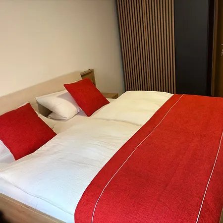 아파트 Modernes Design-apartment In Bester Altstadtlage Fuer Bis Zu 6 Personen *