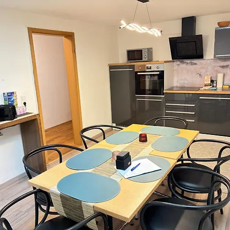 아파트 Modernes Design-apartment In Bester Altstadtlage Fuer Bis Zu 6 Personen 딘클스버